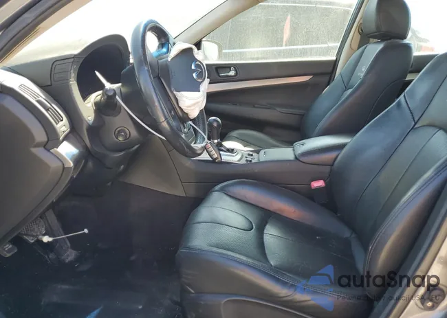 JN1CV6AR5DM761817: 43395384