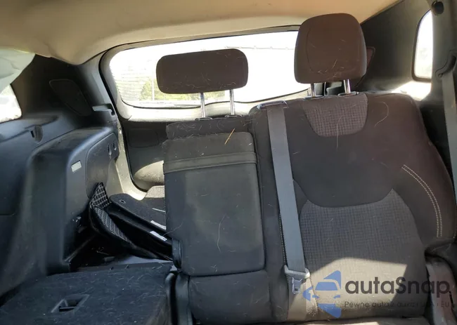 1C4PJLCB1GW291500: 48179953