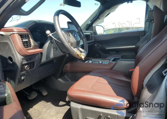 1FMJK2A85PEA39772: 51598504