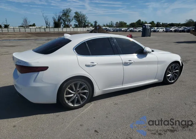 ZARFAEBN5J7563363: 49756054