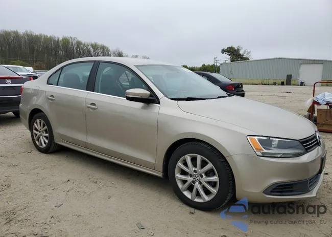 3VWDP7AJ1DM201936: 49240204