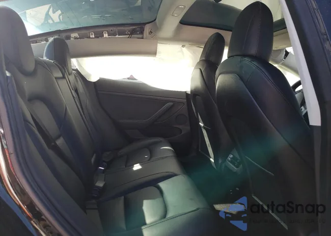 5YJ3E1EA6NF371663: 52008254