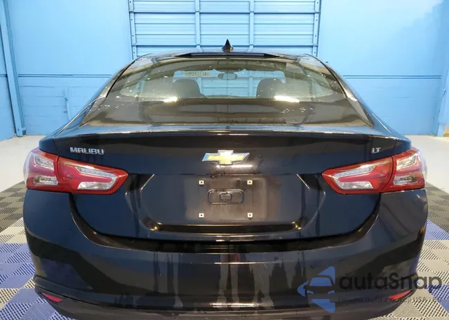 1G1ZD5ST2LF037075: 51968204