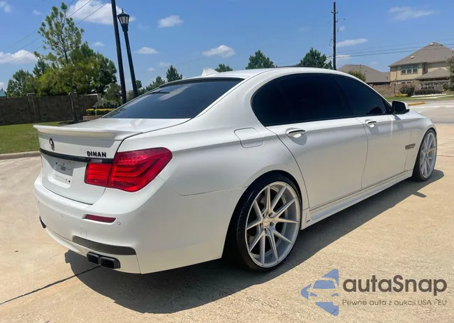 WBAKB8C58ACY64395: 49468204