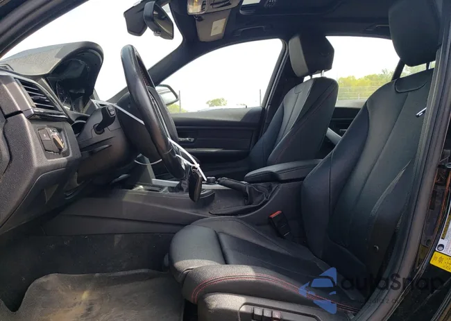 WBA3A9G52CNN73034: 52449404