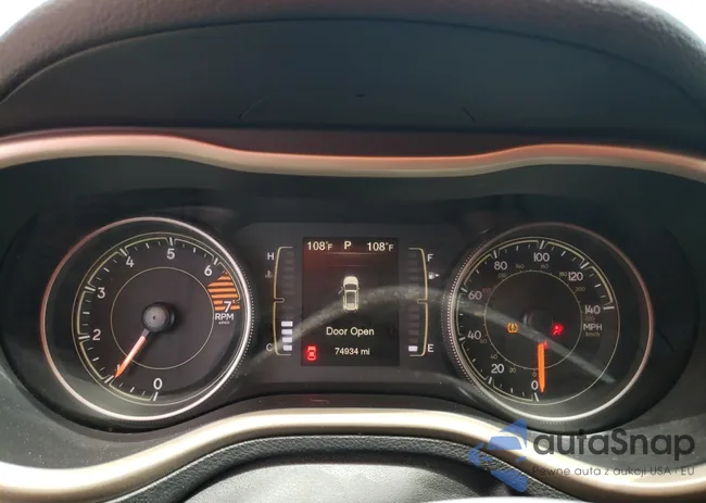 1C4PJLCB2HW572691: 52278254