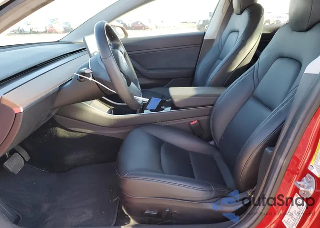 5YJ3E1EB4JF088049: 47997604