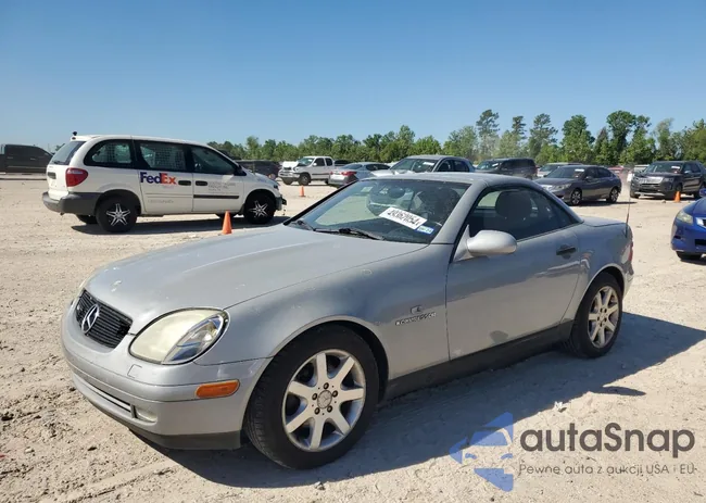 WDBKK47F1XF098157: 49362054