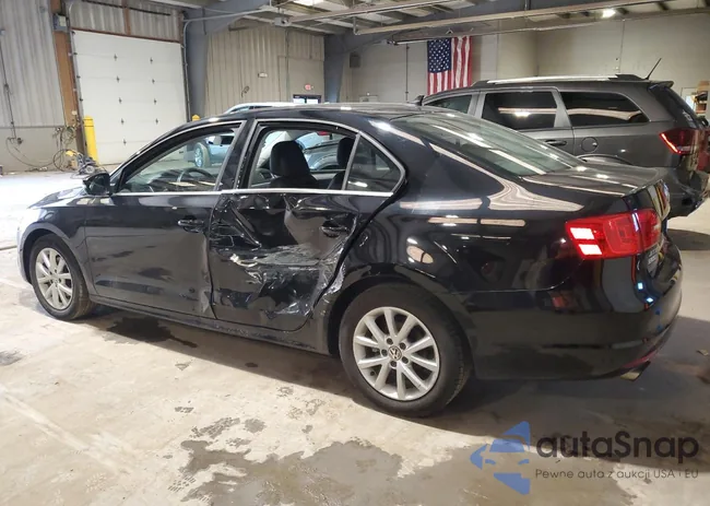 3VWD17AJXEM386121: 51013304