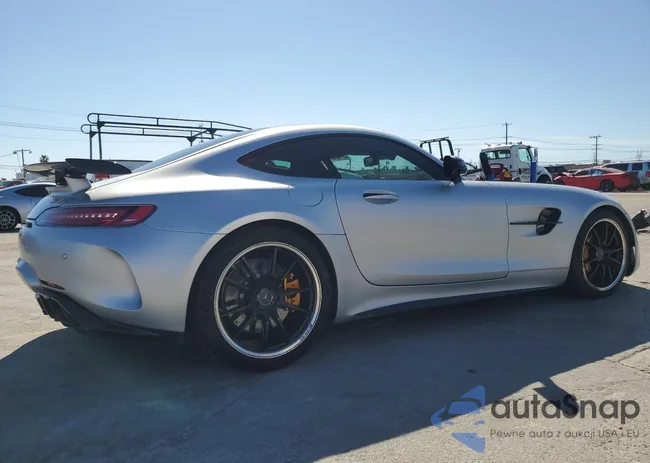 WDDYJ7KA0JA021138: 51473764