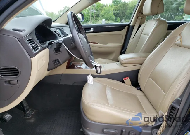 KMHGC4DD5CU199498: 52128174