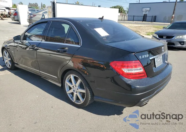 WDDGF4HB8CR215271: 52238984