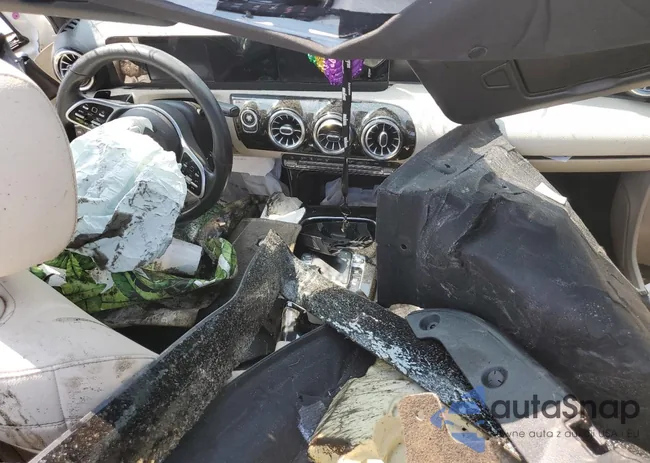 WDD3G4EB3KW019867: 53529683