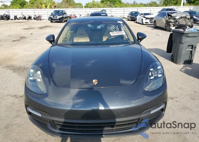 WP0AA2A71JL109804: 52129553