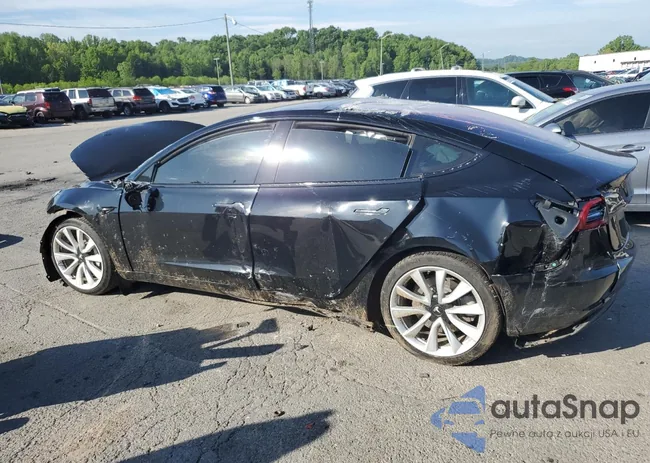 5YJ3E1EAXJF005845: 51882923