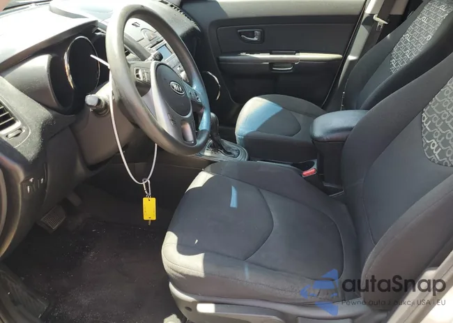 KNDJT2A23B7718384: 56601924