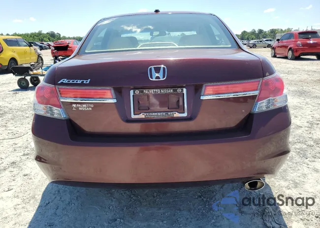 1HGCP2F82BA127591: 55805624