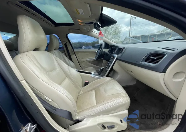 YV1612FS5E1296236: 56322694