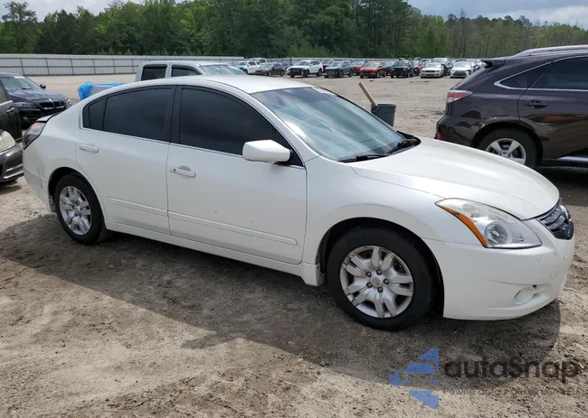 1N4AL2AP2CN576673: 53805224