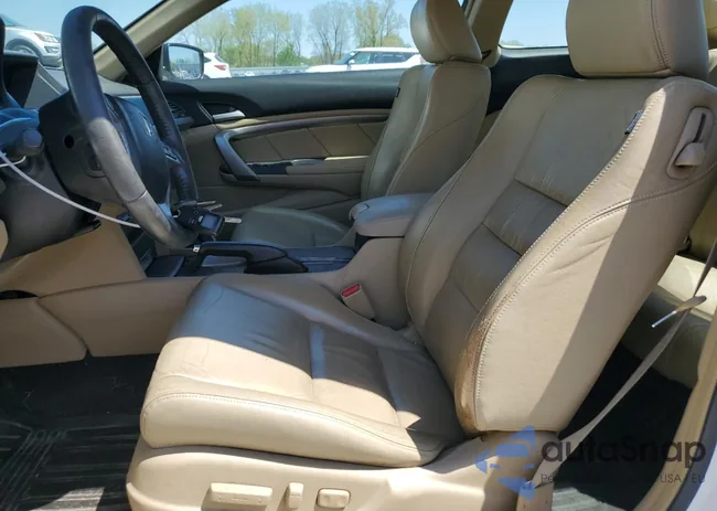 1HGCS22868A002008: 53446494