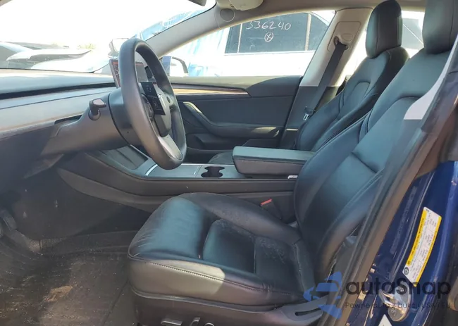 5YJ3E1EA6MF085990: 46272704