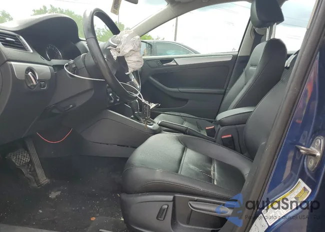 3VWDP7AJ1DM216744: 54762114