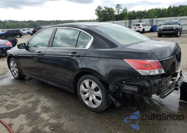 1HGCP26719A140611: 54120224