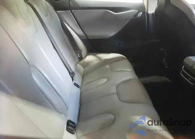 5YJSA1H14EFP52611: 58744854