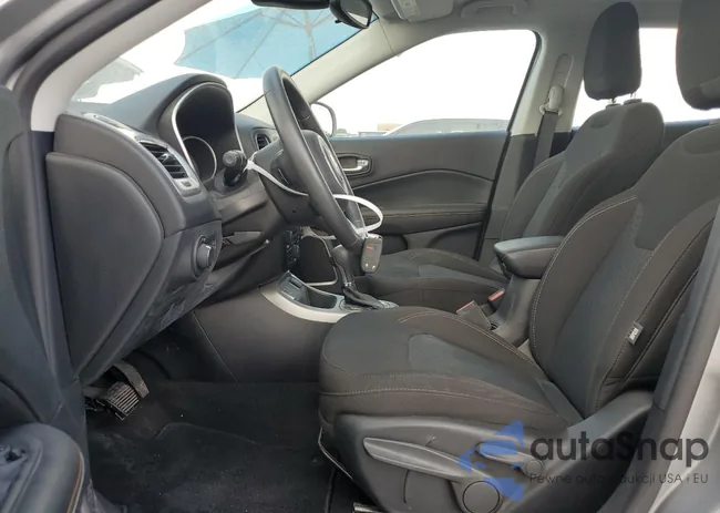 3C4NJCABXMT560301: 59843384