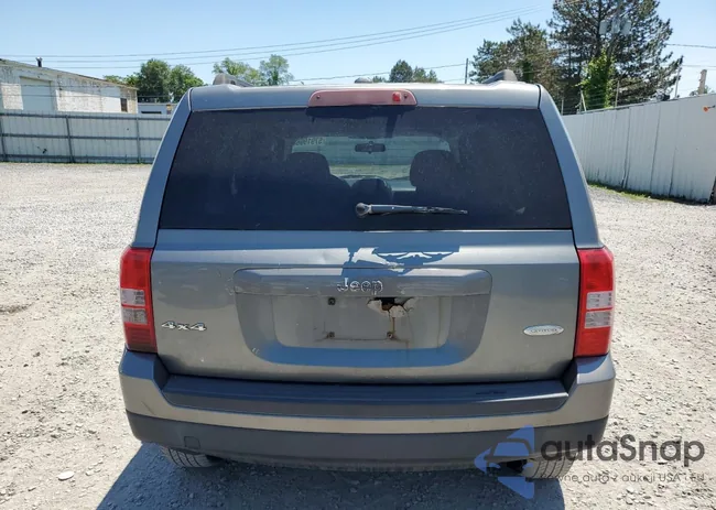 1C4NJRFB6DD228633: 57919064