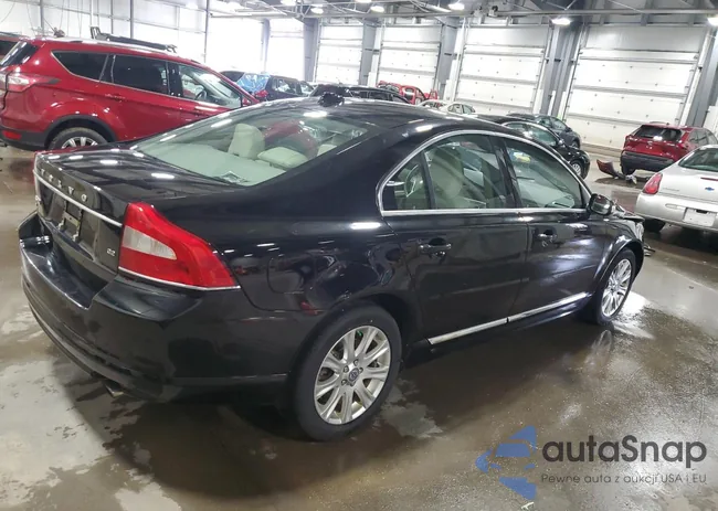 YV1982AS8A1132747: 57025894