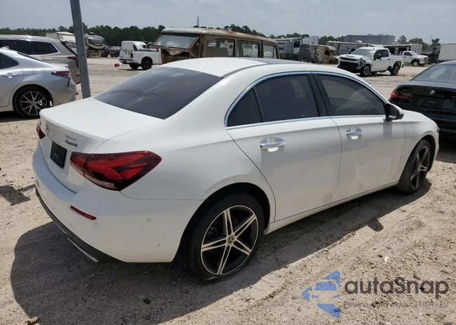 W1K3G4FB8LJ237543: 59646143