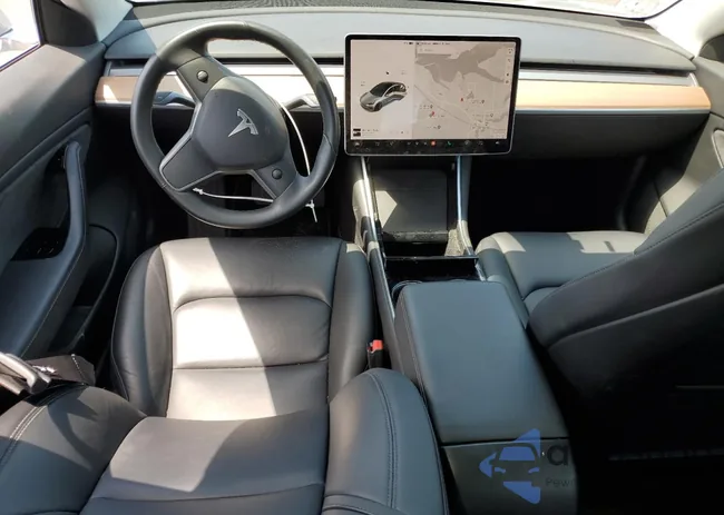 5YJ3E1EB2JF104555: 60888443