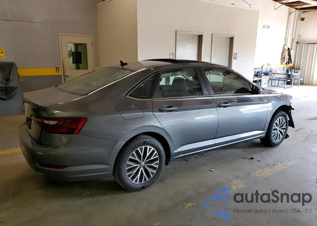 3VWC57BU5MM037326: 61707563