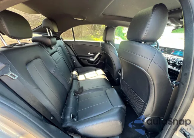 WDD3G4FB2KW023875: 62420334