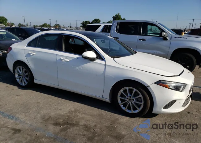 W1K3G4EBXMJ275438: 63029263