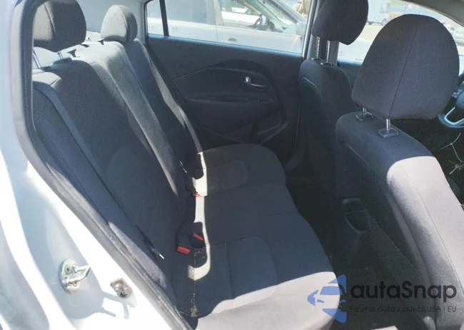 KNADM4A32G6681305: 64479943