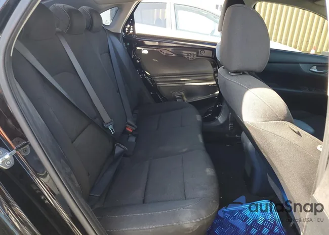 3KPF24AD2LE173723: 65609683