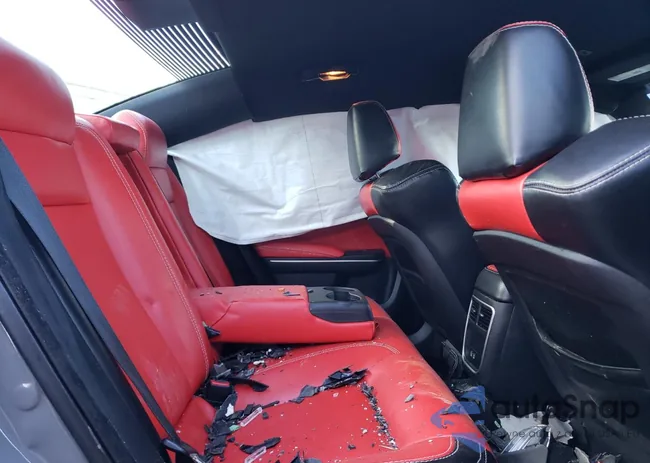 2C3CDXCT5KH552807: 66373133