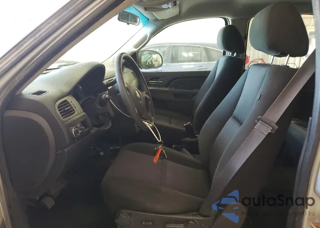 1GNLC2E01ER118528: 65927143