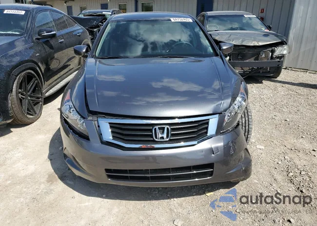 1HGCP26339A110314: 64752403