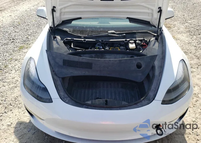 5YJ3E1EB2MF065373: 69195823