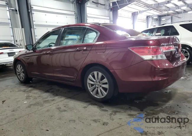 1HGCP2F75BA056720: 67838103