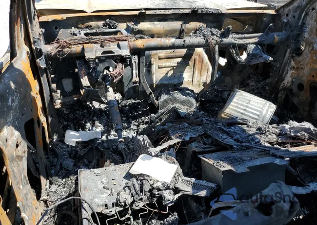 1GT49REY4LF227767: 66862843