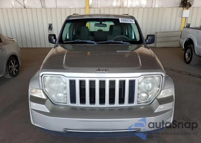 1J8GN28KX9W502034: 69985793