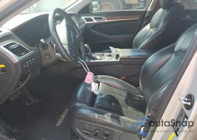 KMHGN4JE3HU176736: 69565433