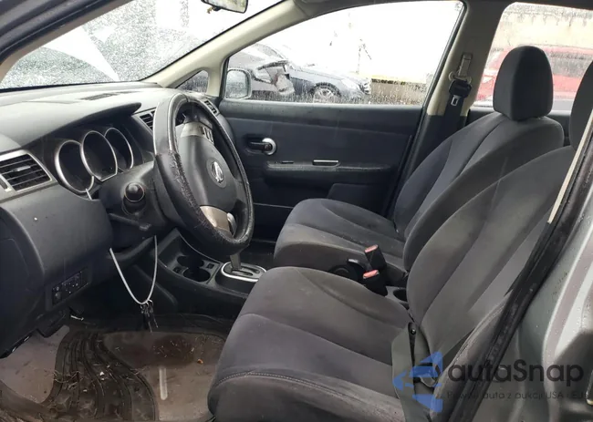 3N1BC11E88L431946: 68601843