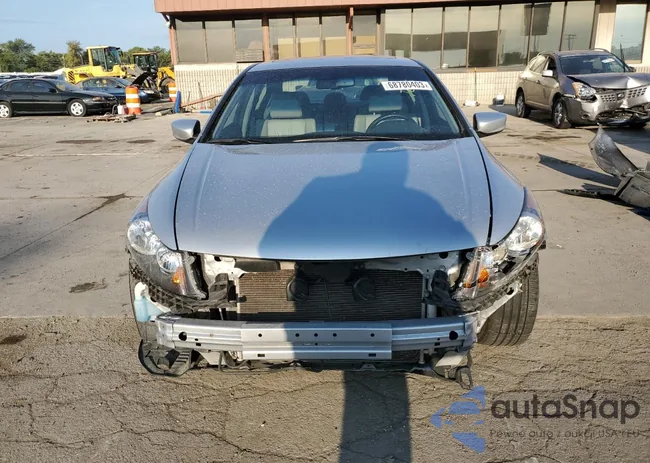 1HGCP2F88AA033729: 68780403