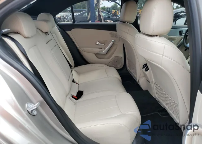 W1K3G4EB7LW044417: 66568153