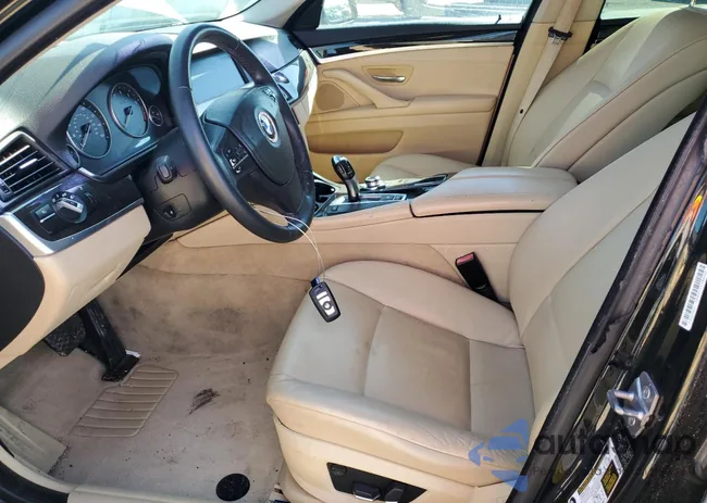 WBAFR1C58BC742741: 68513713